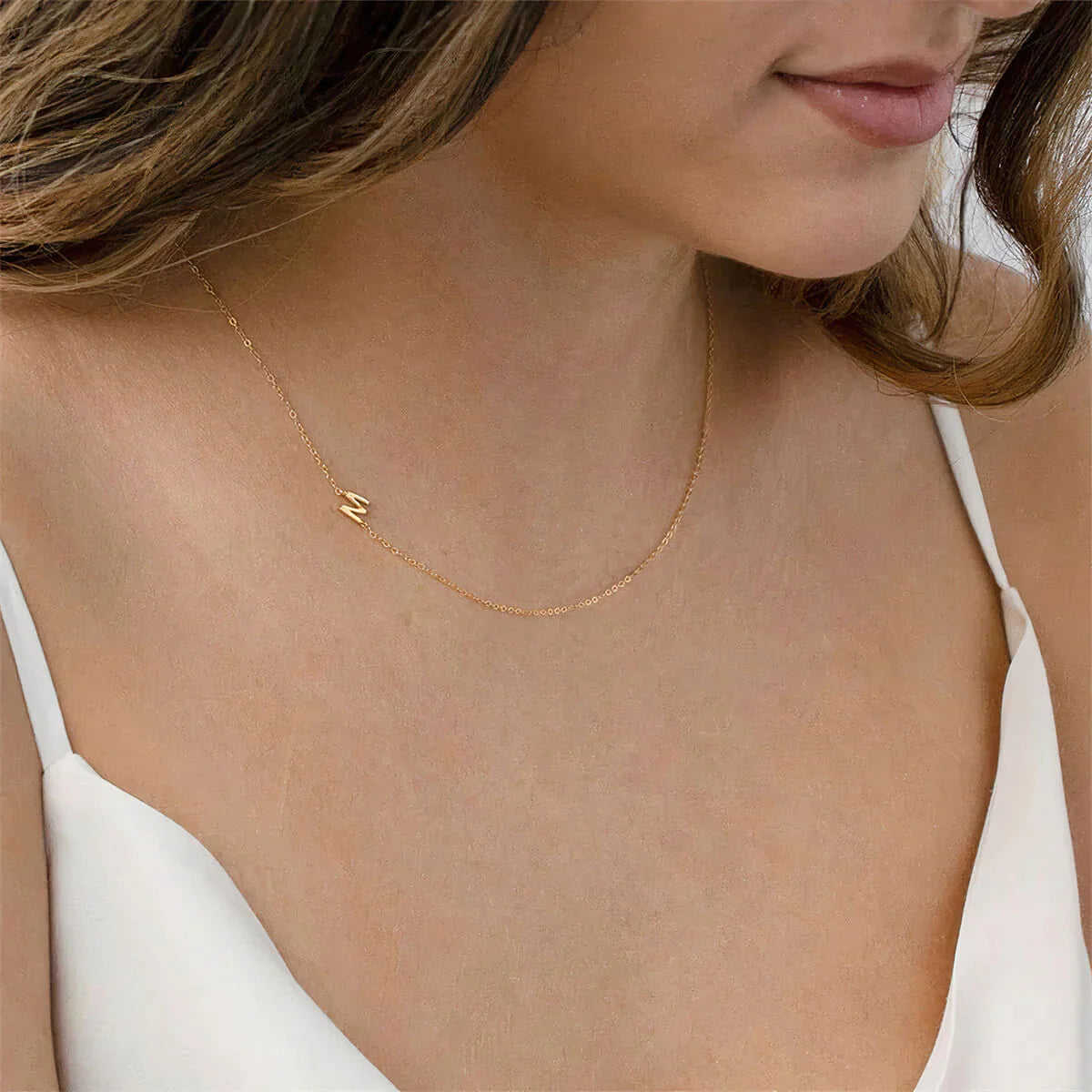 Collar personalizado con iniciales de lado