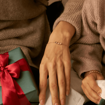 Pulsera personalizada con inicial y corazón