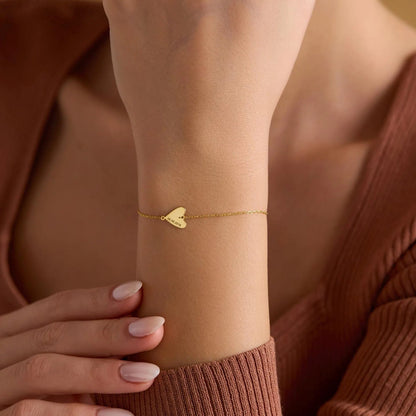 Pulsera personalizada con corazón grabado