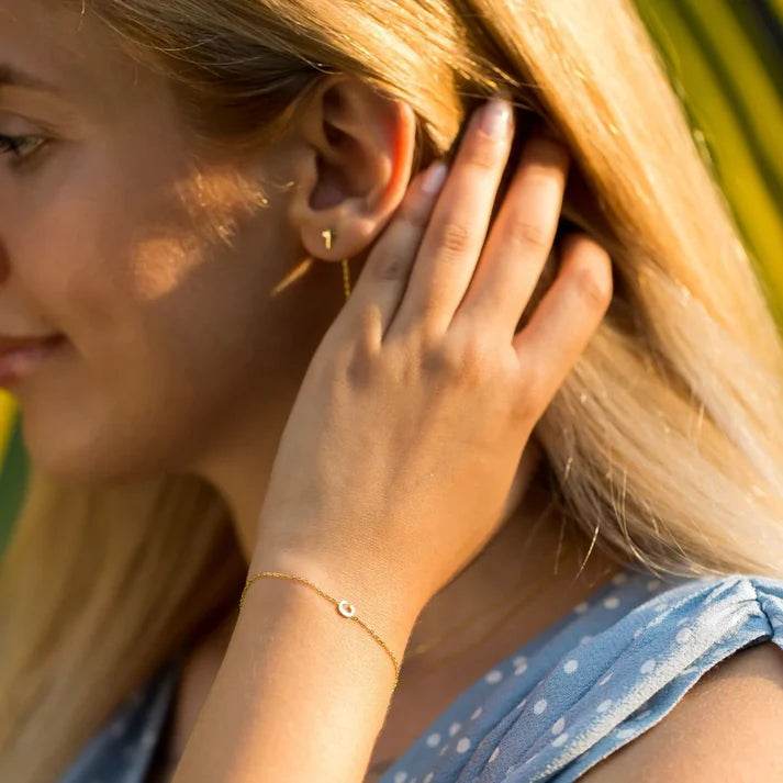 Pulsera con iniciales personalizadas en horizontal
